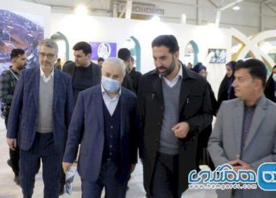 بازدید قائم مقام وزیر میراث فرهنگی از غرفه اصفهان در نمایشگاه گردشگری