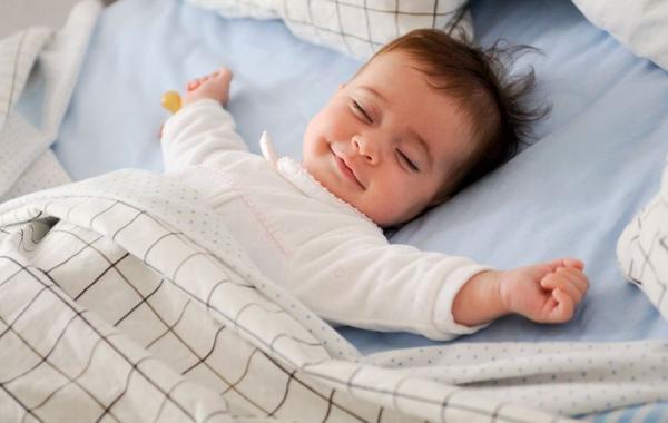 7 وسیله ضروری که برای خواب نوزاد احتیاج دارید